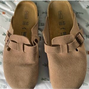 Fake Birkenstock Clogs Tan